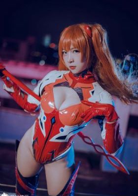 欧美连体泳衣女_BD国语HD高清在线观看