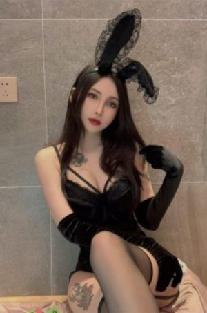 日韩制服美腿丝袜_4K高清视频播放