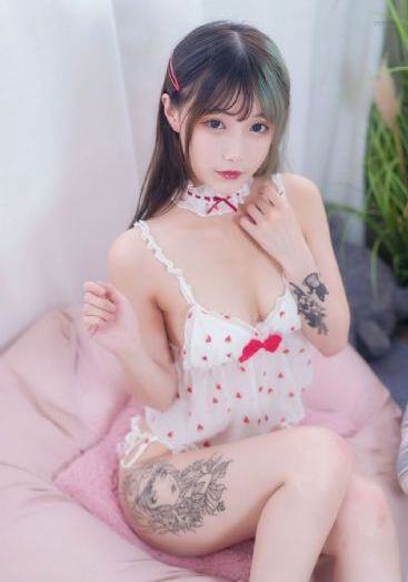 大陆女明星换脸av一区_青苹果乐园免费高清观看